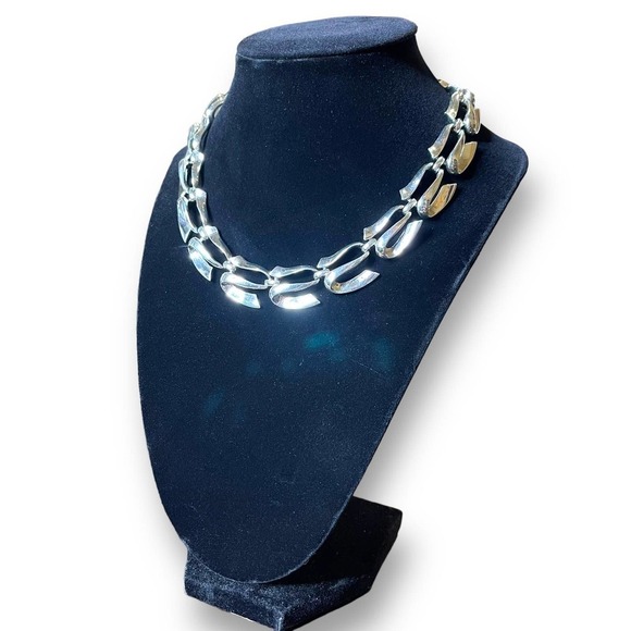 Coro VTG Silver Tone S Link Fashion Necklace Collar Chocker Signed 13 to 17 in - Picture 3 of 9